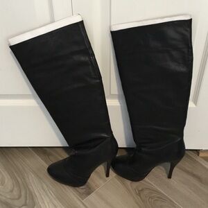 L.A.M.B leather size 8 Boots